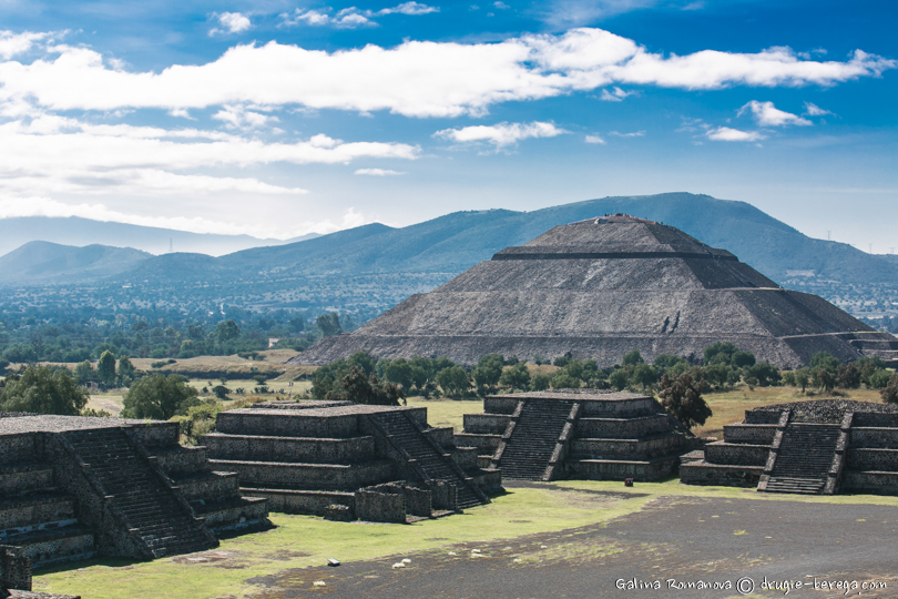 Теотиуакан, пирамида Солнца; Teotihuacan, pyramid of the Sun